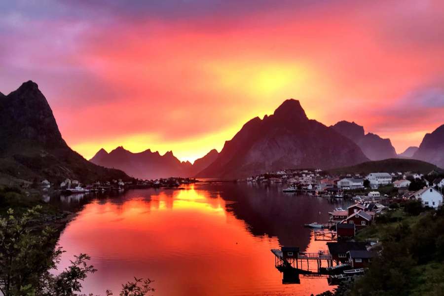 Norwegian Adventure Guides